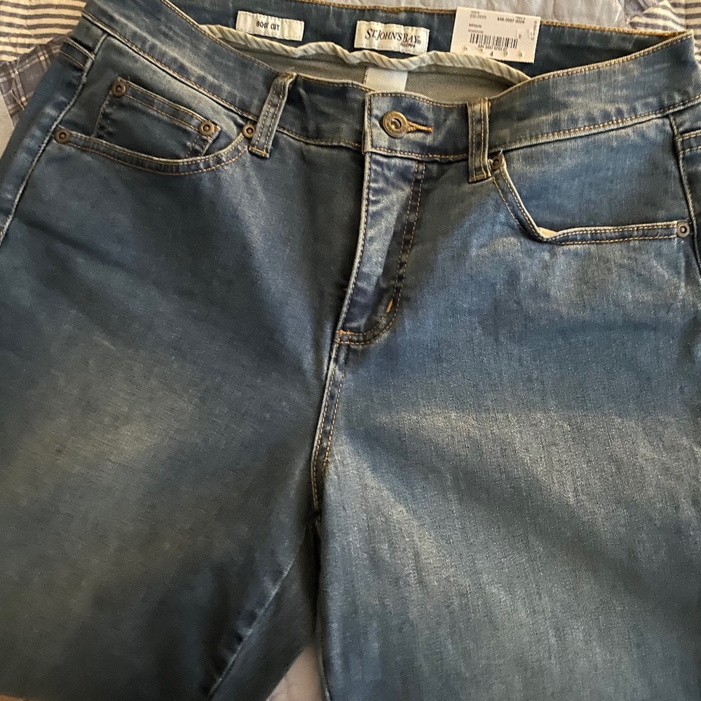 Brand New Women’s St John’s Bay Jeans Size 4